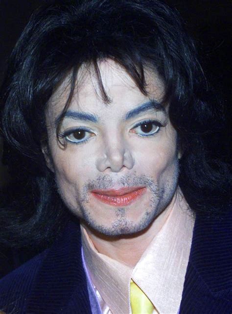 16 Pictures That Show How Michael Jackson’s Face Changed