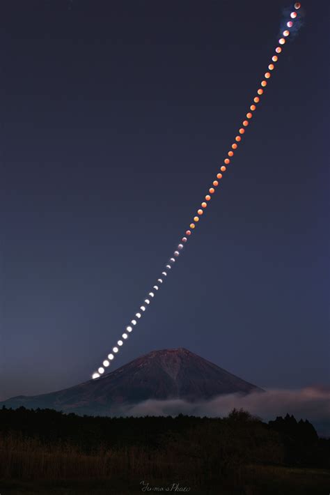Miracle Shot Of Mt Fuji Under Occultation Of Uranus And Total Lunar