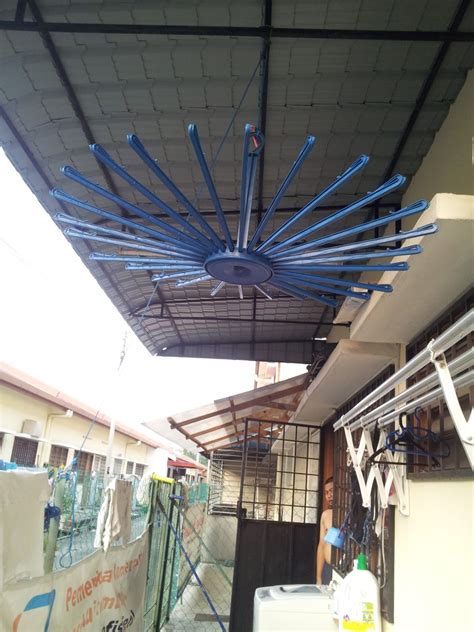 Sekiranya jiran anda tidak memasang atau belum memasang awning di halaman rumah, dan anda bimbang jika rumah terkena tempias hujan dan bahang panas. Hidupku Rumahku Terurus: Ramadhan Cleaning : LaundryRoom ...