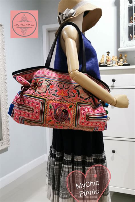 hmong-fabrics-shoulder-bag-with-leather-straps,-beach-bag,-hmong-tote-bag,-floral-bag,-boho-bag