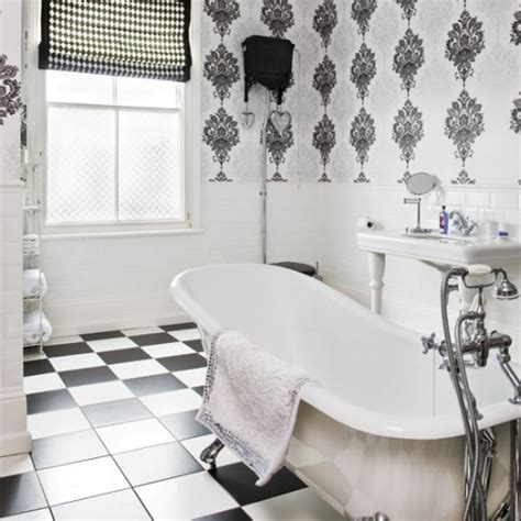 wallpaper decorating ideas Archives - Shelterness