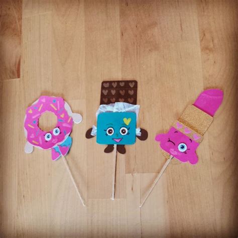 Cricut craftroom runs on the following operating systems: Shopkins cupcake toppers using Cricut craft room ...