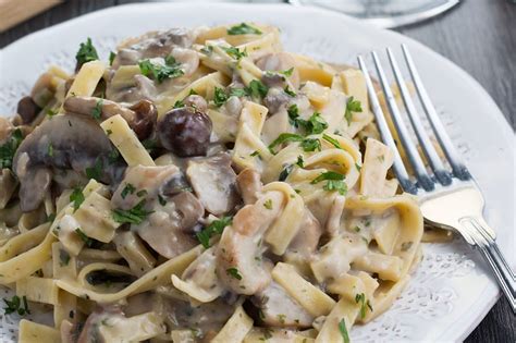 Creamy Tagliatelle & Mushrooms - What are you waiting for?