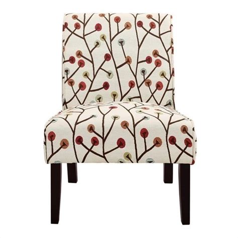 We set them all out below so that you get an idea as to the latest styles make them a great choice for any home. Accent Slipper Chair in Ivory Floral Pattern - DA164