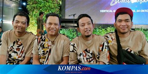 Check spelling or type a new query. Lirik dan Chord Lagu Puaskah - Wali