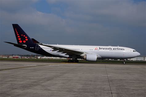 Flyingphotos Magazine News Brussels Airlines A330 200 Oo Sfz