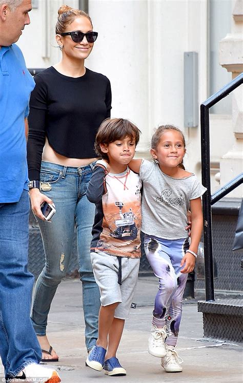 Jennifer Lopezs Children Max And Emme Hug As Mother Treats Them To Ice