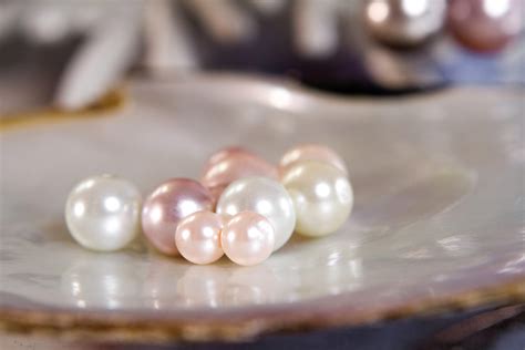 Do Real Pearls Peel Luxury Viewer