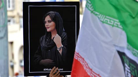 Frauen Proteste Im Iran Das Seltsame Schweigen Der Linken