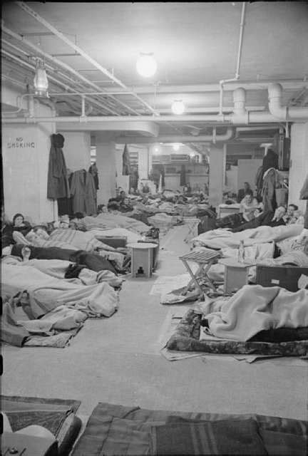 Life In A Basement Air Raid Shelter London England 1940 D1646