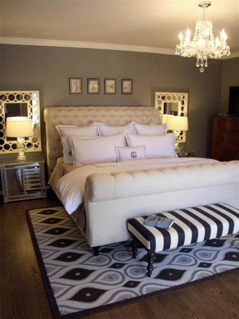 Chalky gray master bedroom design with vaulted this traditional bedroom features blue walls with matching darker blue drapes. Pin on Master bedroom