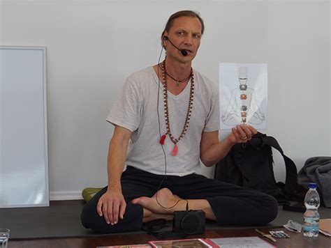 0 ответов 3 ретвитов 18 отметок «нравится». In-Depth Ashtanga Yoga Studies mit Gregor Maehle 13. - 15 ...