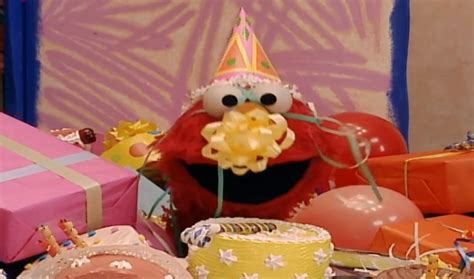 Watch Elmos World Birthdays