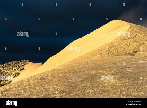 Schwedens Hoechster Berg Fotos Und Bildmaterial In Hoher Auflösung Alamy