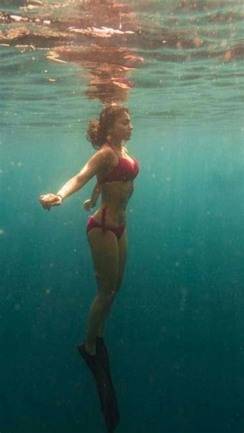 Shriya Saran Flaunts Her Hot Bikini Avatar Underwater Photosimagesgallery 76250