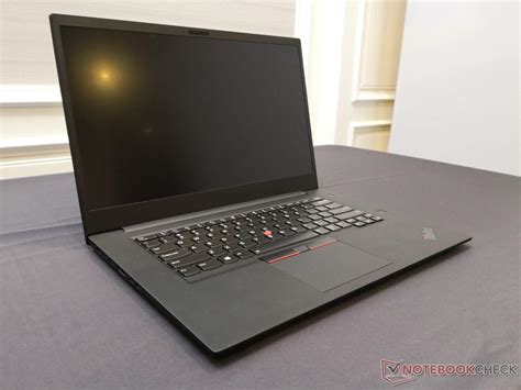 With pure black color on the top cover, it places the logo in addition, lenovo's official party provides an optional fhd display and a 4k touchscreen. Lenovo ThinkPad X1 Extreme kommt mit der seltenen GeForce ...