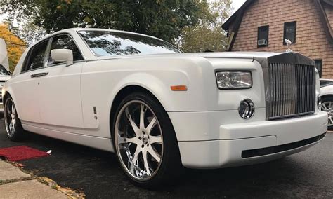 Prices to suit all budgets Rolls Royce Phantom Limo Rentals | Wedding Phantom ...