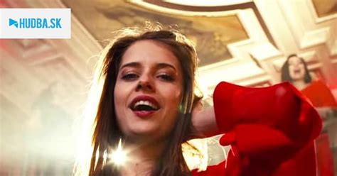 video sima martausová má nový hit nenahraditeľná prekvapila hudbou aj klipom hudba sk