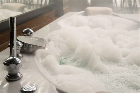 Regular Hot Bath Is Associated With A Beneficial Effect On Risk Factors For Type 2 Diabetes