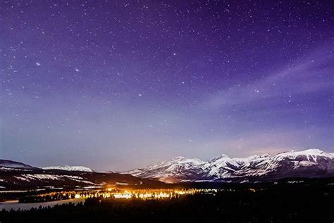Canadian Photographer Captures Breathtaking Images Of Jaspers Night