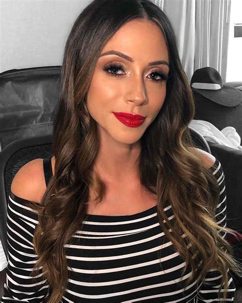 Ariella Ferrera Bio Wiki Age Height Figure Net Worth