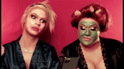 oglądamy tiktoki z drag queen savannah crystal 😆 youtube