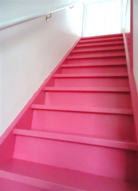 Pink Stairs J Aime Aussi Le Rose Pinterest Pink Stairways And Fun
