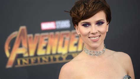 Scarlett Johansson Is Worlds Best Paid Actress Forbes Says Bbc News