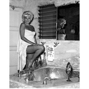 Jayne Mansfield Ready To Take A Bath X Inch Photo Ebay