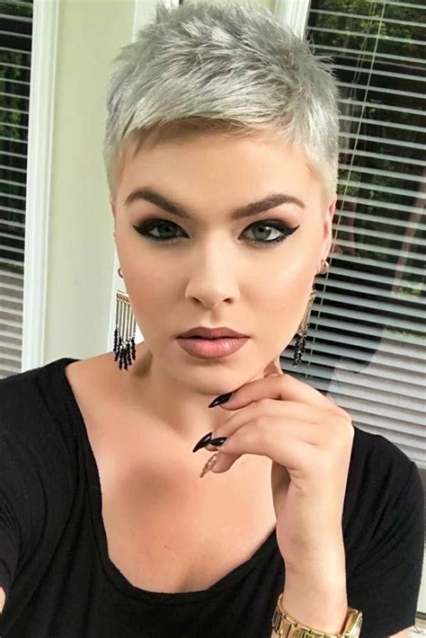 Chic Silver Edgy Pixie Pixiehairstyles Pixiecut Shorthair Shortpixie Silverhair Short