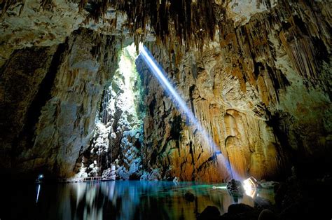 Abismo Anhumas Abyss Cave Near Bonito Mato Grosso Do Sul Brazil This