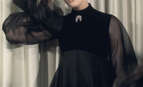 Great Outfits In Fashion History Julie Andrews Billowing 1968 Oscars