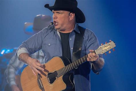 Garth Brooks Extends Sold Out Las Vegas Residency With 2024 Dates — Cdc