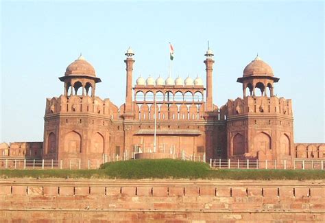Britannica, the editors of encyclopaedia. Red fort complex of Delhi, Delhi tourism, Delhi travel guide