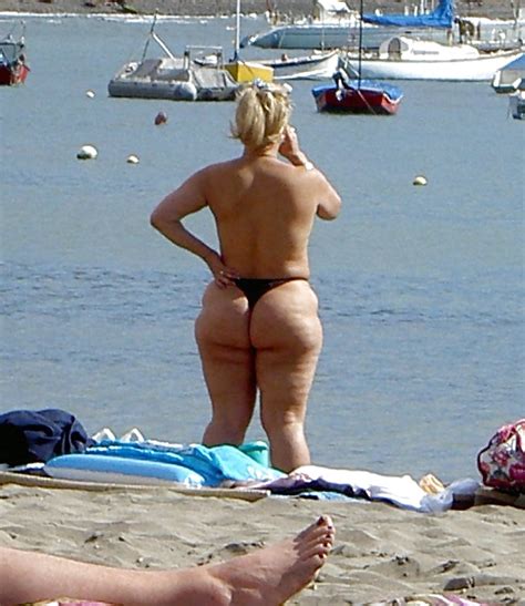 Mature Women Bikini Beach Butt Play Milf Big Ass Beach Bikini 25 Min