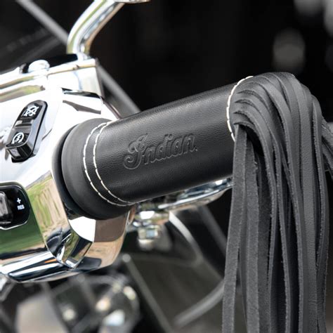 These cheap leather handlebar grips are galvanized, sturdy and customizable. Indian Motorcycle Genuine Leather Handlebar Grip Wraps ...