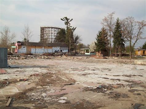 Geauga Lake The Abandoned Theme Park In Ohio