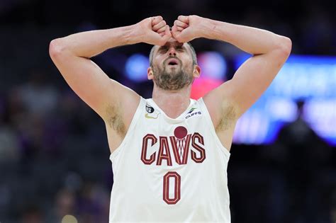 Cavaliers Forward Kevin Love Thumb Is Day To Day