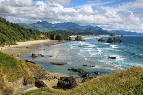 21 Best Coastal Towns In Oregon • Small Town Washington