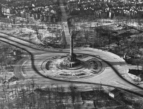 Niedrige kreditzinsen, ein lebhafter immobilienmarkt und eine positive wertentwicklung machen den kauf einer hauses heute zur lohnenden investition. The Victory Column | Berlin, Bilder, Berlin geschichte