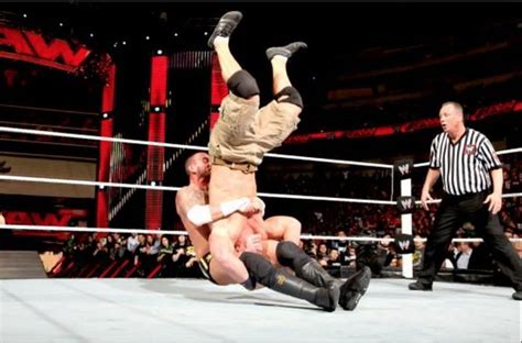 9 Best Versions Of The Piledriver Ranked