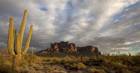 Apache Trail And Superstition Mountain Lost Dutchman Mine Mesa
