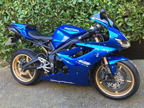 Caspian Blue Daytona Wheels 675cc Triumph 675 Forum