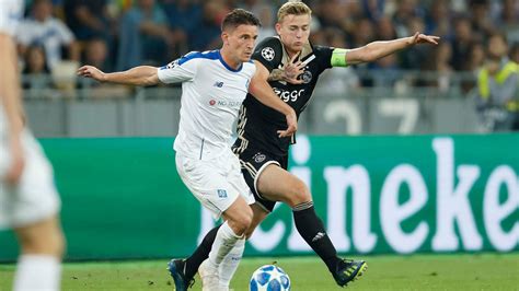 Football club dynamo kyiv is a ukrainian professional football club based in kyiv. Fokus på Dynamo Kiev | F.C. København