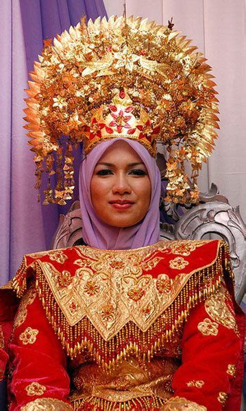 Minangkabau Crown For Bride Mid 20th Century Sumatra Indonesia Creative Museum “ Suntiang