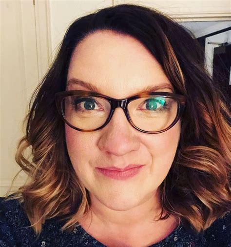 Sarah Millican Comedian Hits Back At Fan As She ‘corrects Them On