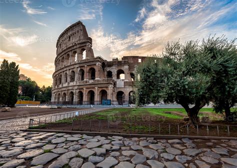 Colosseum In Rome Italy The Most Famous Italian Sightseeing On Blue