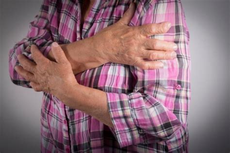 Pain in the left arm without chest pain can result from a range of issues, including injuries and nerve damage. What Causes Left Arm Pain and Why?