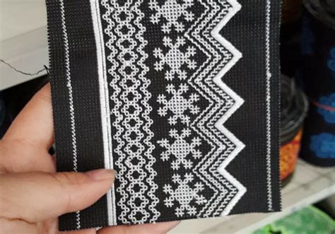 pin-by-sakyra-yang-on-traditional-clothing-cross-stitch-designs,-cross-stitch-patterns,-hmong