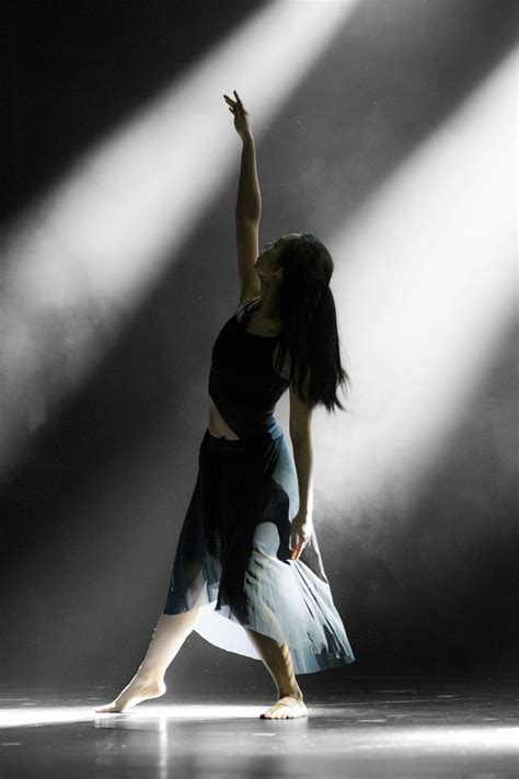 100 Contemporary Dance Pictures Download Free Images On Unsplash